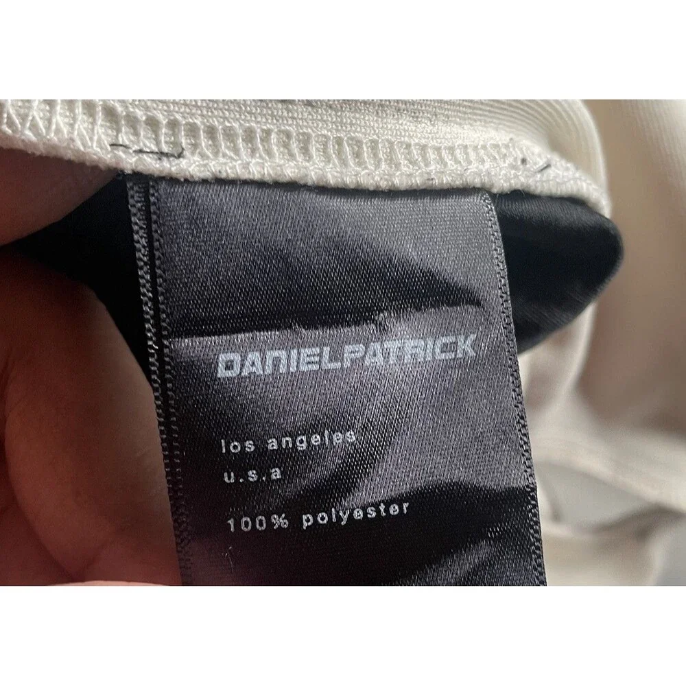 Daniel Patrick Men's Classic Gym Shorts Ivory Black Track Side Stripe Size XL